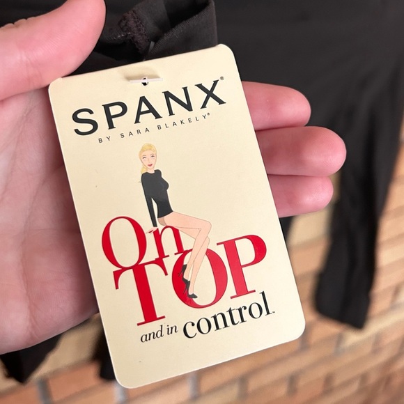 NWT Spanx On Top & In Control Classic Chic Turtleneck Top Bittersweet Brown - Picture 6 of 8